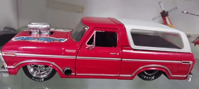 Miniatura 1:24