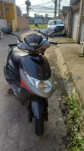 Suzuki Burgman 400 2009