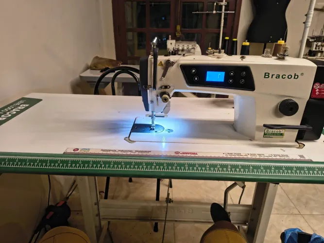 Máquina de costura reta Direct Drive Bracob