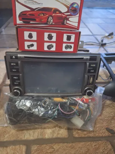 Vendo multimídia e acessórios para Santa Fé 2011