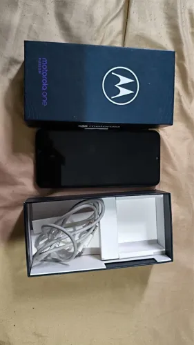 celular motorola fusion
