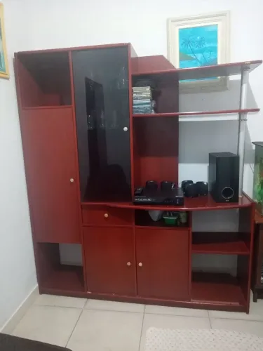 Estante de sala