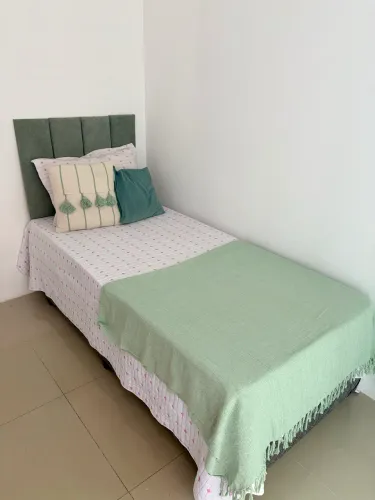 Cama Box Solteiro com Baú + Colchão - Excelente Estado 