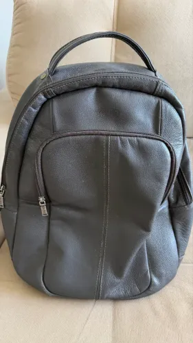 Mochila executiva em couro legítimo