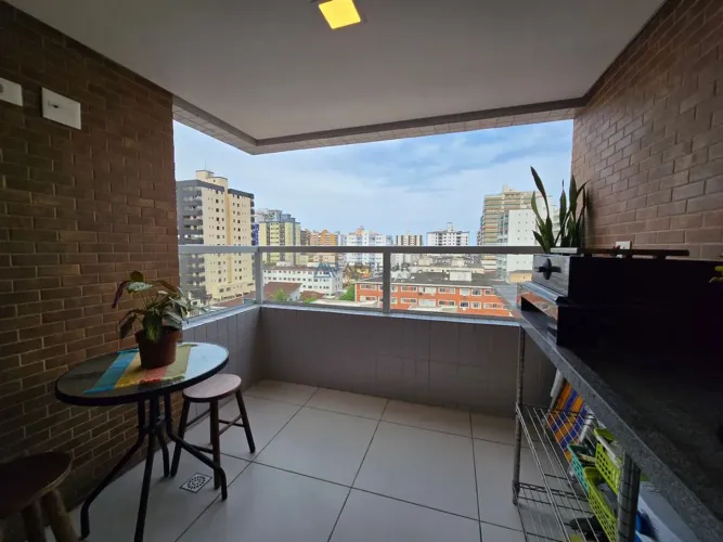 Apartamento à venda em Praia Grande com 1 dormitório na Guilhermina com lazer