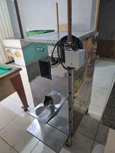 Moedor de cana em perfeito estado 