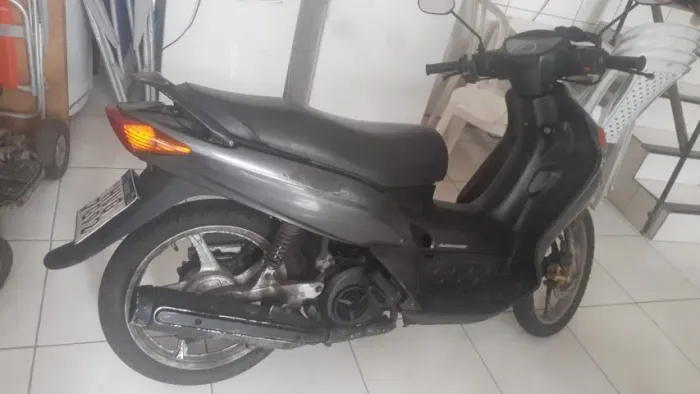 Moto neo yamaha pra vender logo!