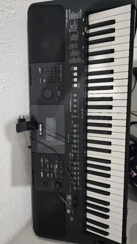Teclado yamaha psr e463
