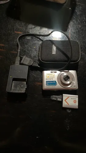 Kit Cybershot - CÂMERA COM DEFEITO
