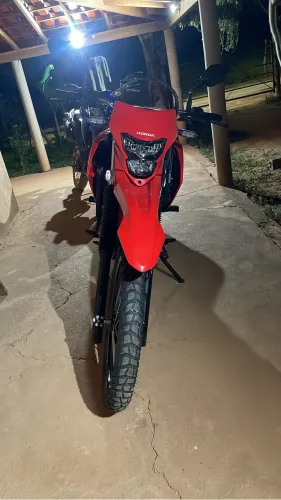 Vendo ou troco por carro XR tornado 300