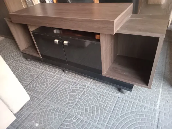 Rack grande para tv em ótimo estado. (Entrego).