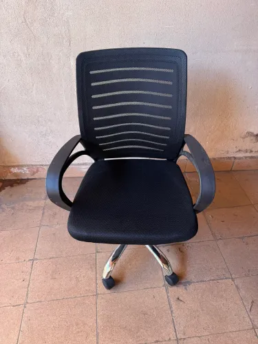 Vendo cadeira escritório de tela