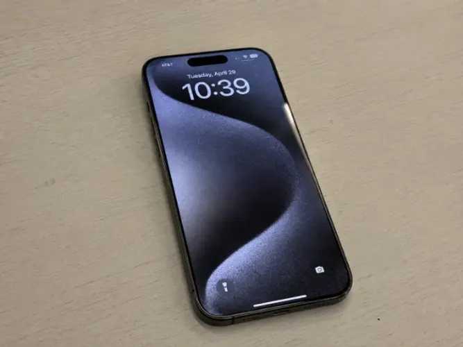 Iphone 15 pro max 256gb usado