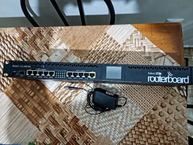 MikroTik RB2011UiAS-RM