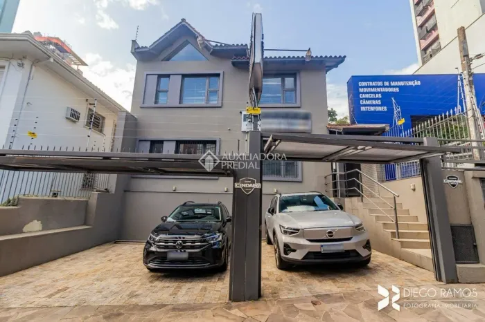 Casa comercial para aluguel em Porto Alegre