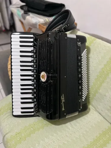 Acordeon duplo cassoto Titano