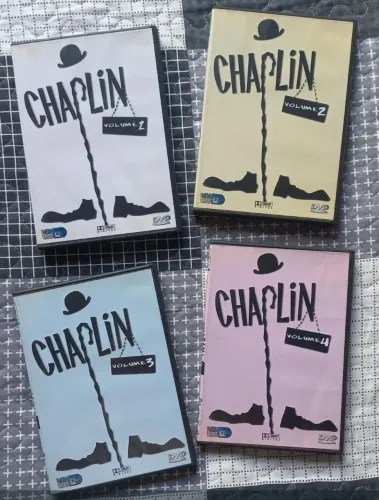 DVDs Charlie Chaplin vol. 1 ao 4 