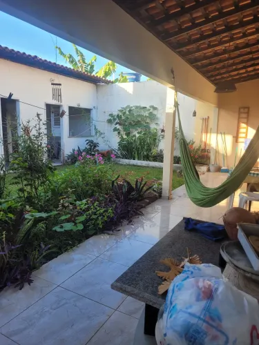 Casa Semi Mobiliada no Aracagy - 3 Qts (1 Suíte), Quintal e Garagem