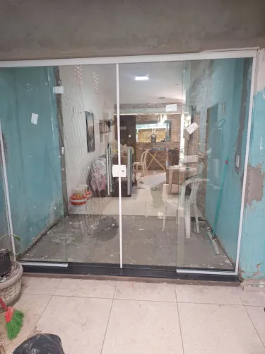 Porta de Vidro 4 Folhas 210x240 ?