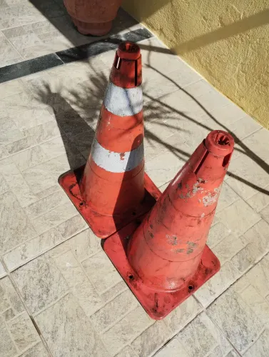Cones de sinalização 