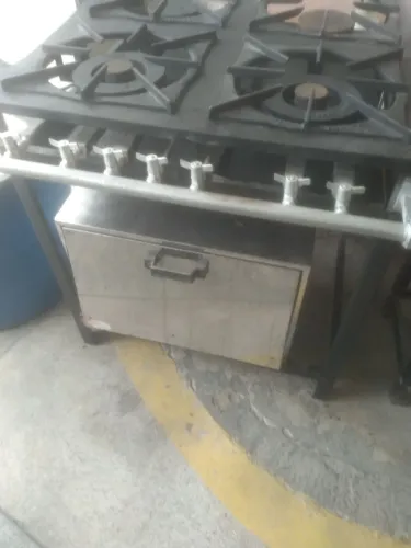 Fogao industrial COM FORNO