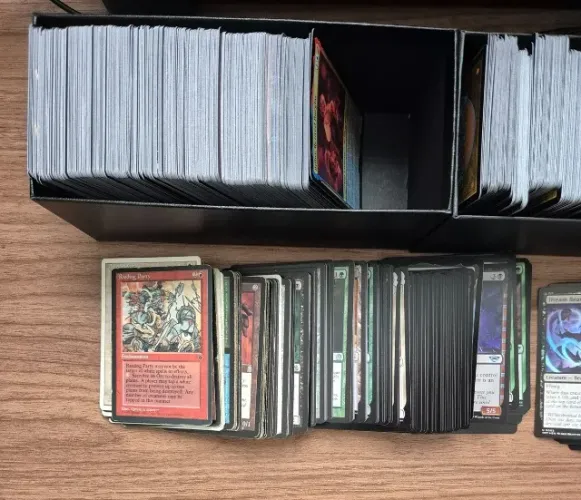 Lote Incomuns Magic: The Gathering (MTG) ~ 1.700 Cartas  / Múltiplas Edições + Foils