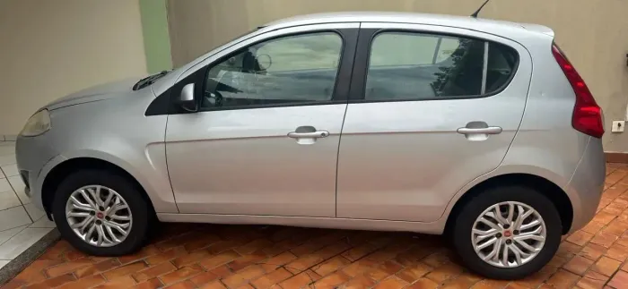 Fiat Palio Essence 1.6 Flex 16V 5P 2013