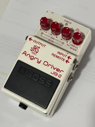 JHS Angry Driver JB-2 (Boss + JHS) - Versátil e Profissional