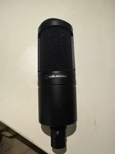 Microfone Condensador Audio Technica AT2020 (Muito novo)