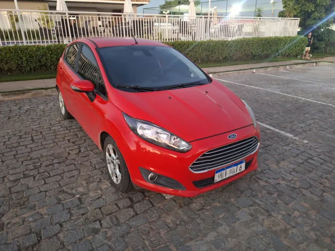 Ford Fiesta 1.5 16V Flex Mec. 5P 2015