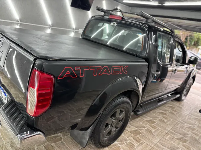 Nissan Frontier SV At.cd 4X4 2.5 TB Diesel Mec. 2013
