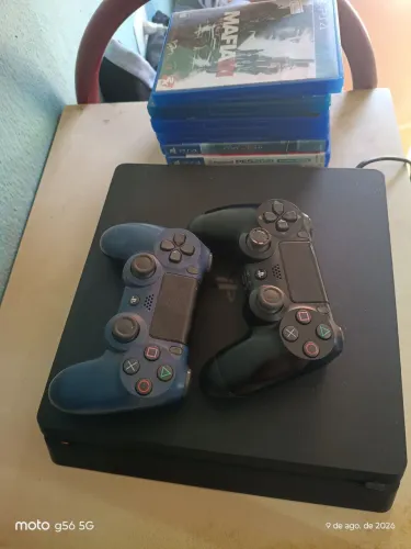 PS4 com jogos