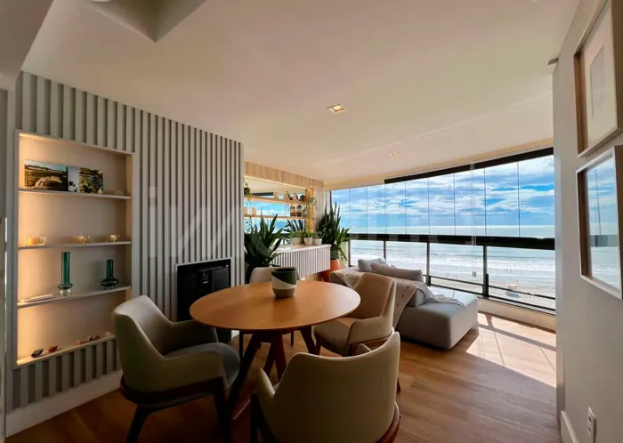 Apartamento Frente Mar no Real Park em Balneário Camboriú.