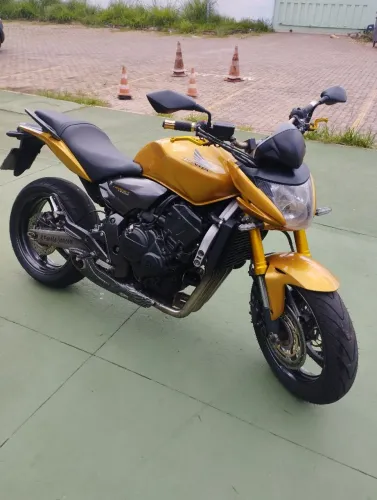 CB Hornet 600