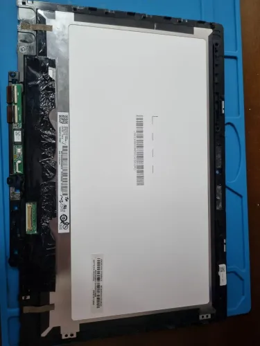 Display Lenovo 300e Gen 2 - Danificado