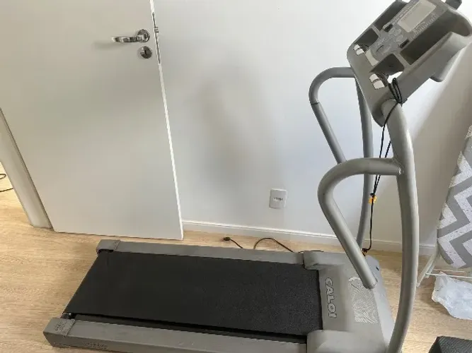 Esteira elétrica- Caloi CLE30 premium 