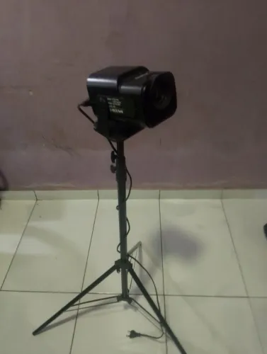 Vendo esse projetor 400