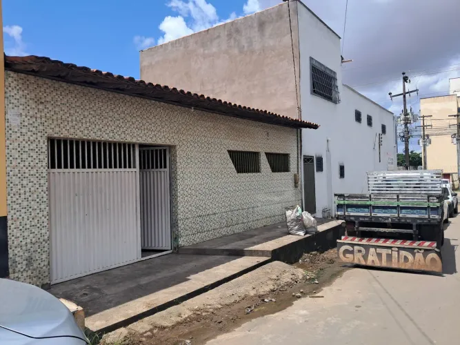 Vendo casa na estrada da maioba/cohatrac