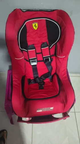 Cadeirinha em perfeito estado de conservação