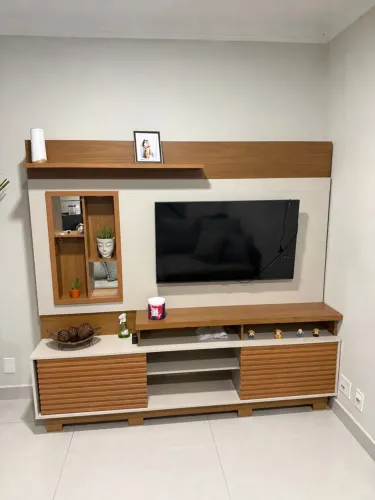 Painel de Tv muito novo