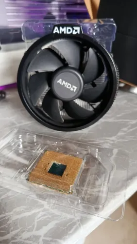 Ryzen 3 4100 + cooler AMD original novo - produto funcionando perfeitamente