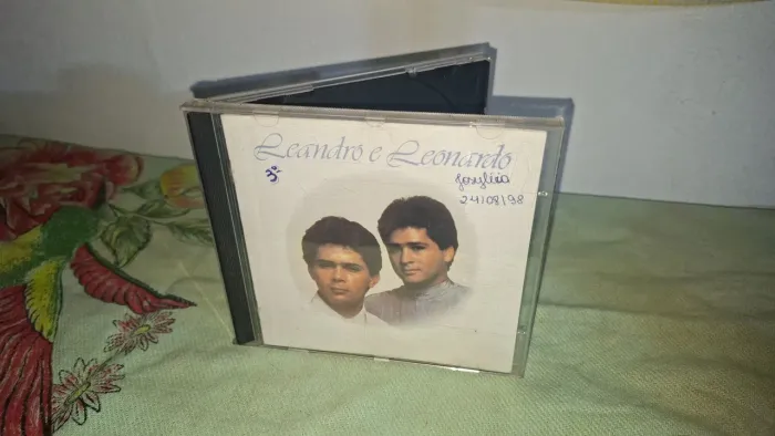 ?CD Raridade: Leandro e Leonardo - Coletânea Sertaneja Clássica