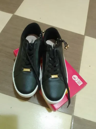 Tênis feminino