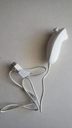 Controle Nunchuck para Nintendo Wii