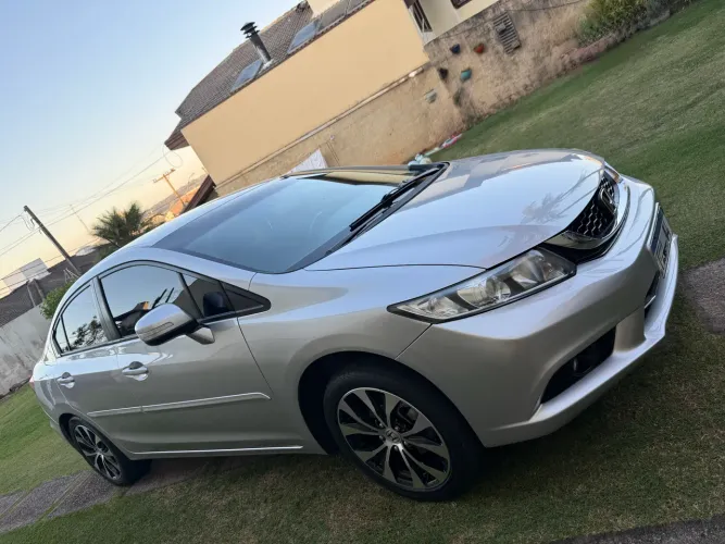 Honda Civic Sedan LXR 2.0 Flexone 16V Aut. 4P 2016