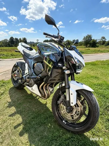Kawasaki - Z800