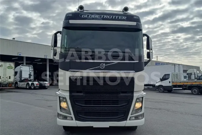 VOLVO FH 460 6X2T GLOBETROTTER 2020/2021