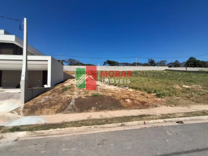 Terreno à Venda no Condomínio Recanto das Palmas Bairro Panorama, Vinhedo/SP
