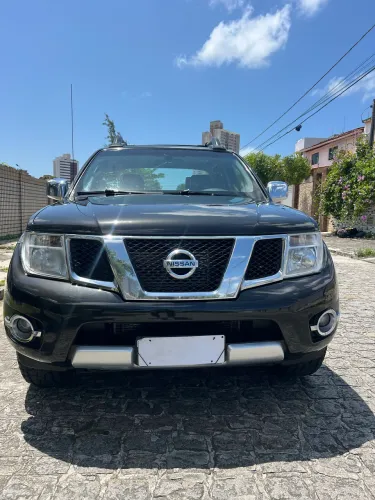 Nissan Frontier SL CD 4X4 2.5tb Diesel AUT 2014