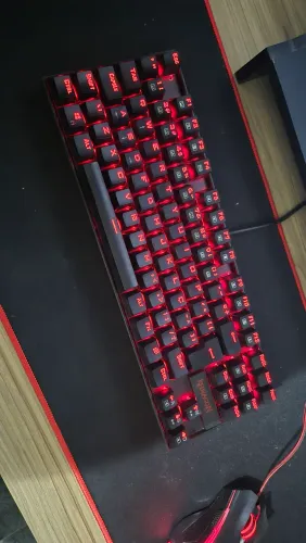 Teclado Redragon Kumara Switch Brown Single Color